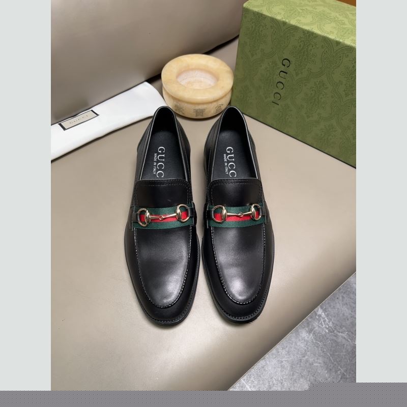 G*u*i leather shoes